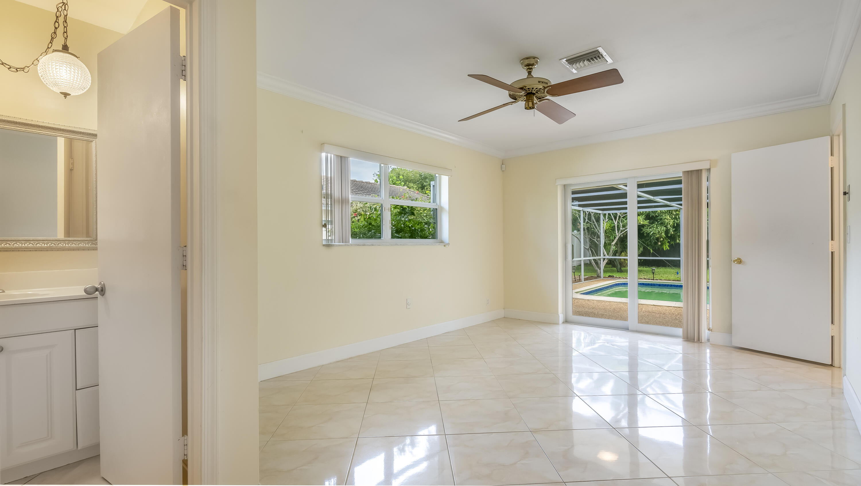 990 Northwest 10th Street Boca Raton, FL 33486 - Photo 13 of 40 VBA02943