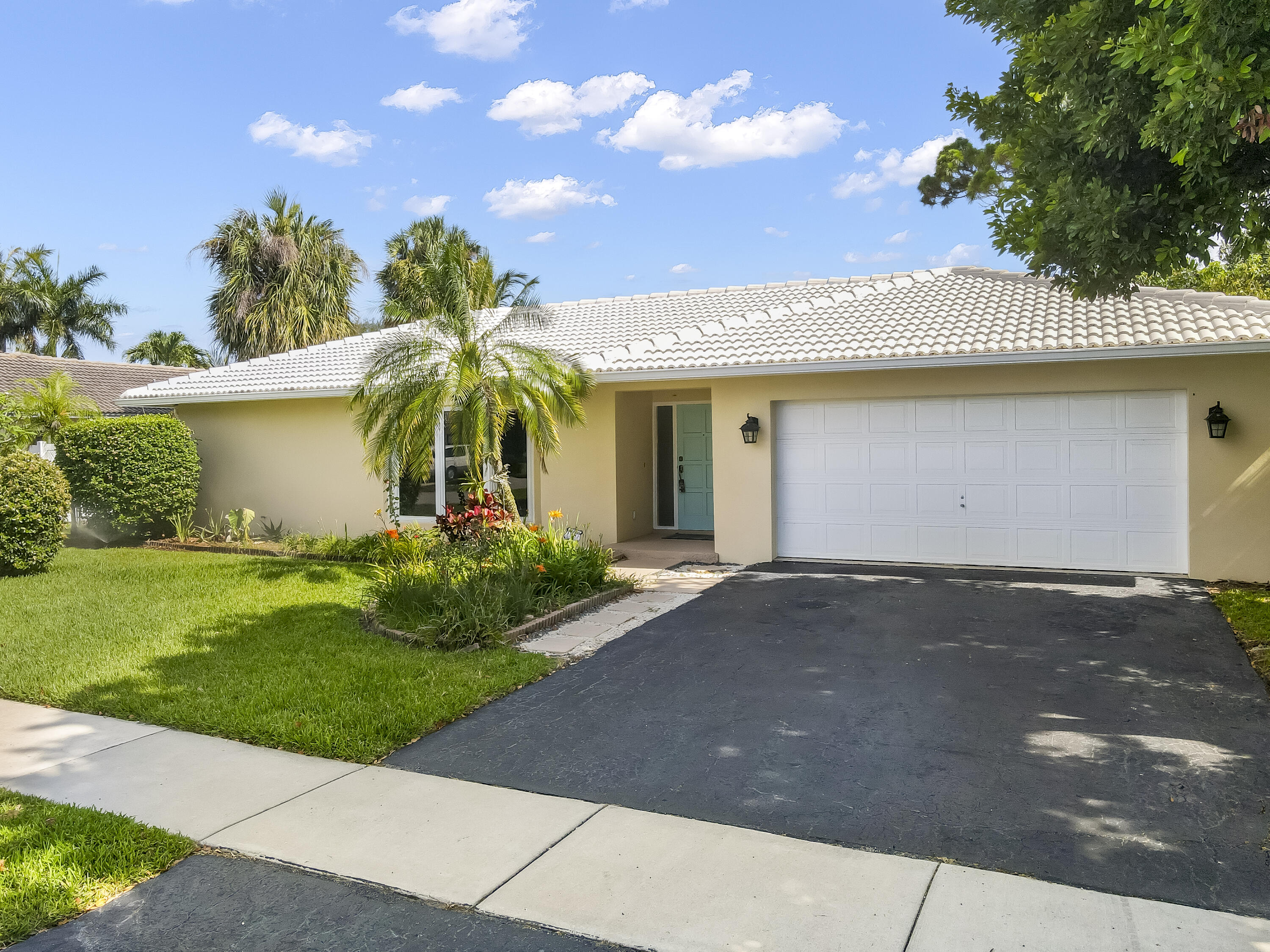 990 Northwest 10th Street Boca Raton, FL 33486 - Photo 2 of 40 DJI_0917