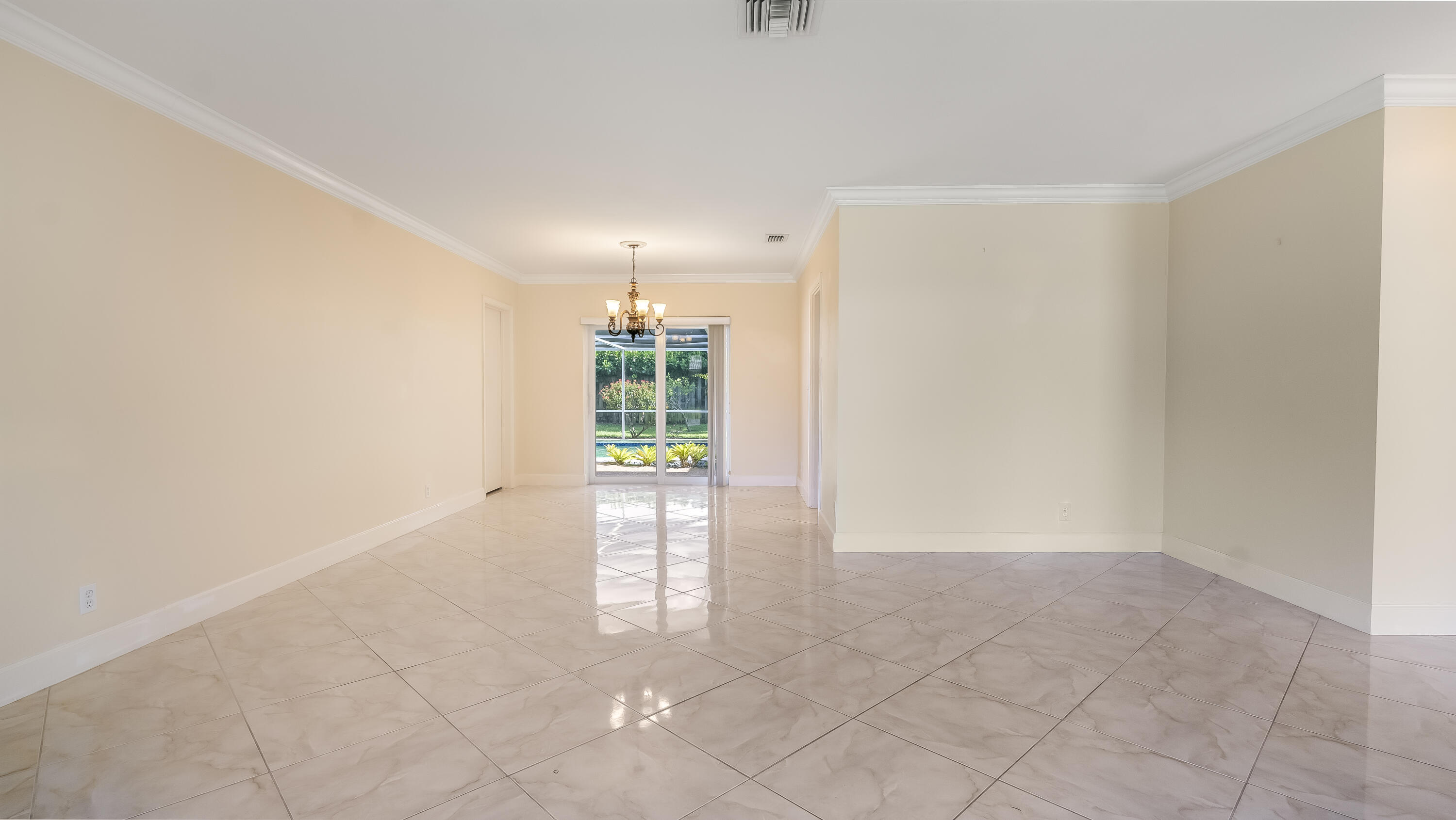 990 Northwest 10th Street Boca Raton, FL 33486 - Photo 7 of 40 VBA02835