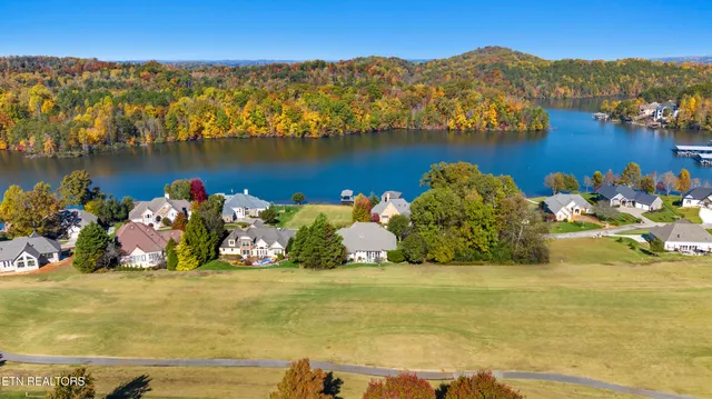 $825,000 | 310 Pineberry Drive, Vonore, TN 37885