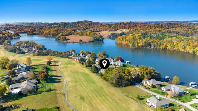 $825,000 | 310 Pineberry Drive, Vonore, TN 37885