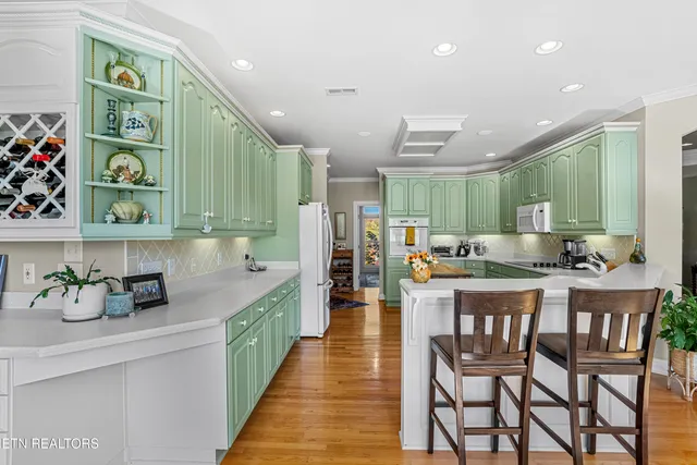 $825,000 | 310 Pineberry Drive, Vonore, TN 37885