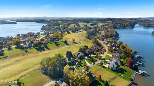 $825,000 | 310 Pineberry Drive, Vonore, TN 37885
