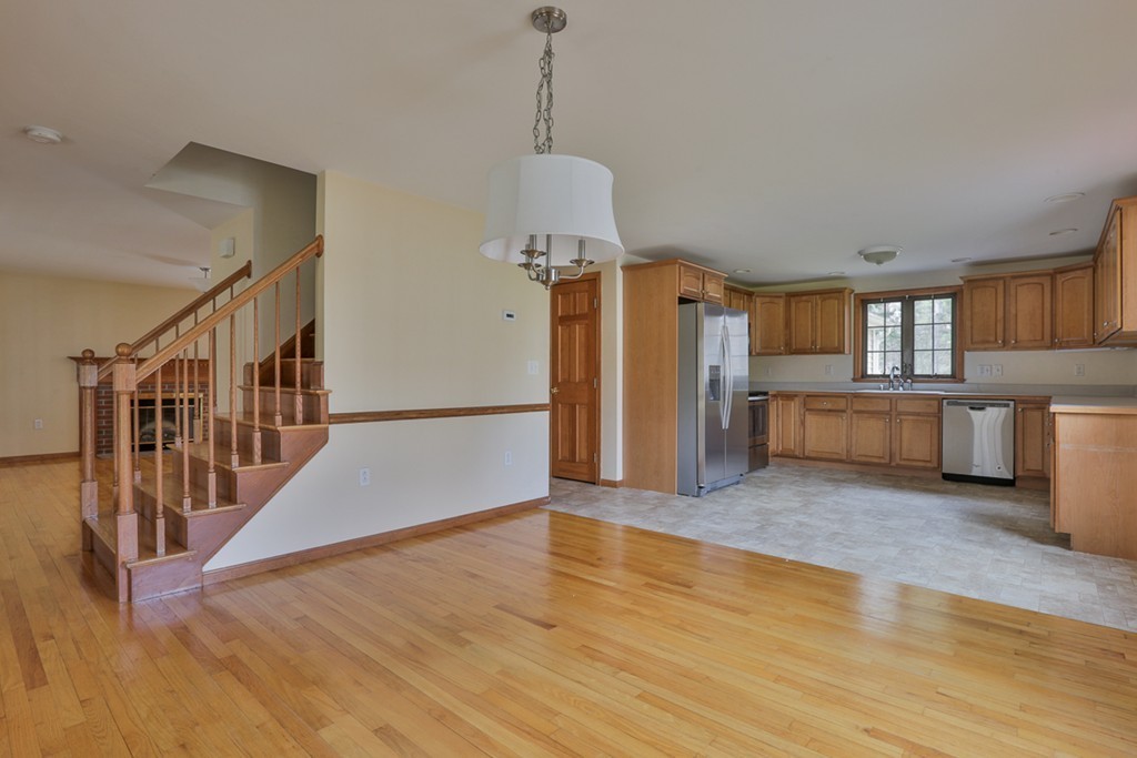 6 Belmore Road Merrimac, MA 01860 - Photo 5 of 25
