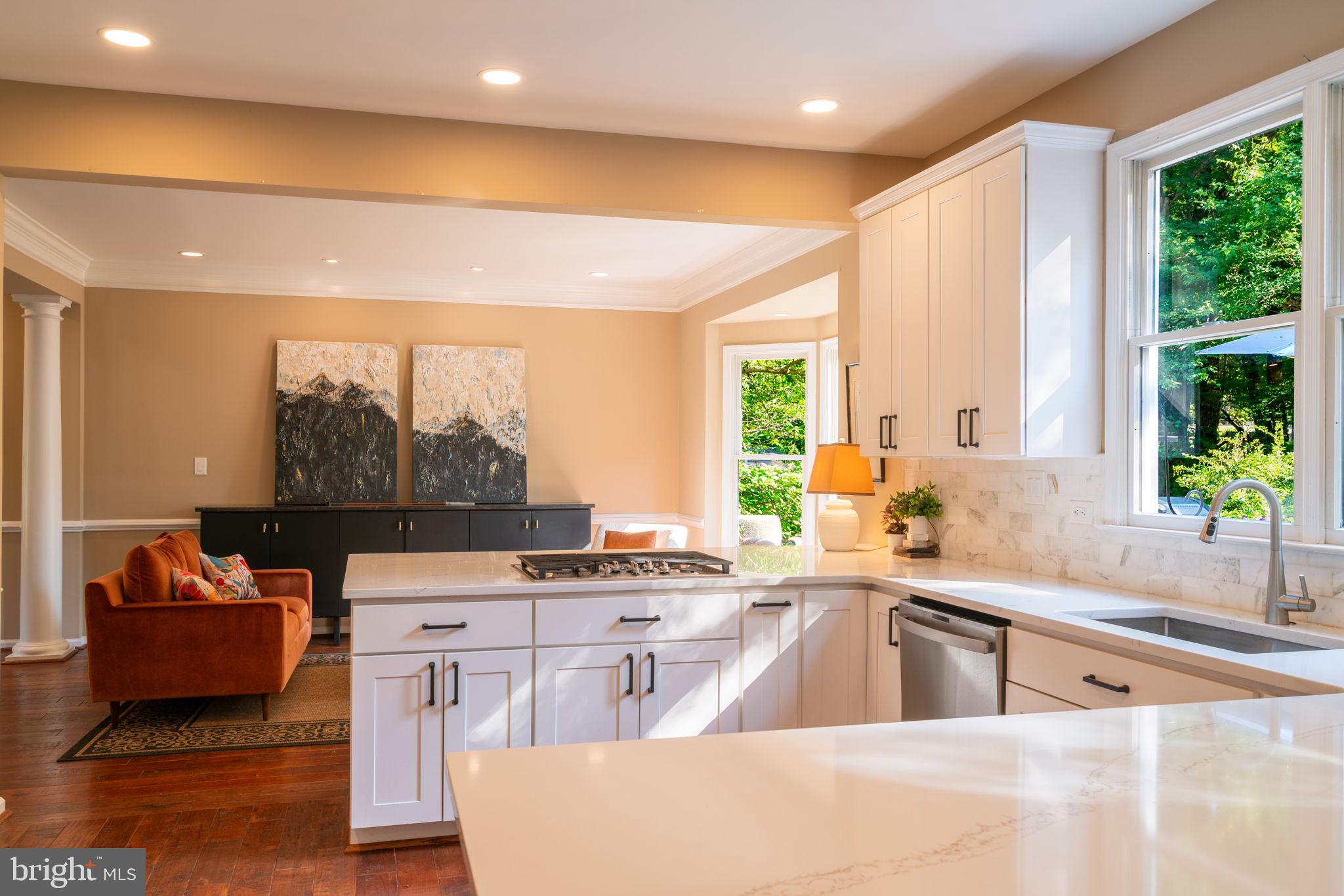 1308 Aldbury Way Reston, VA 20194 - Photo 5 of 84