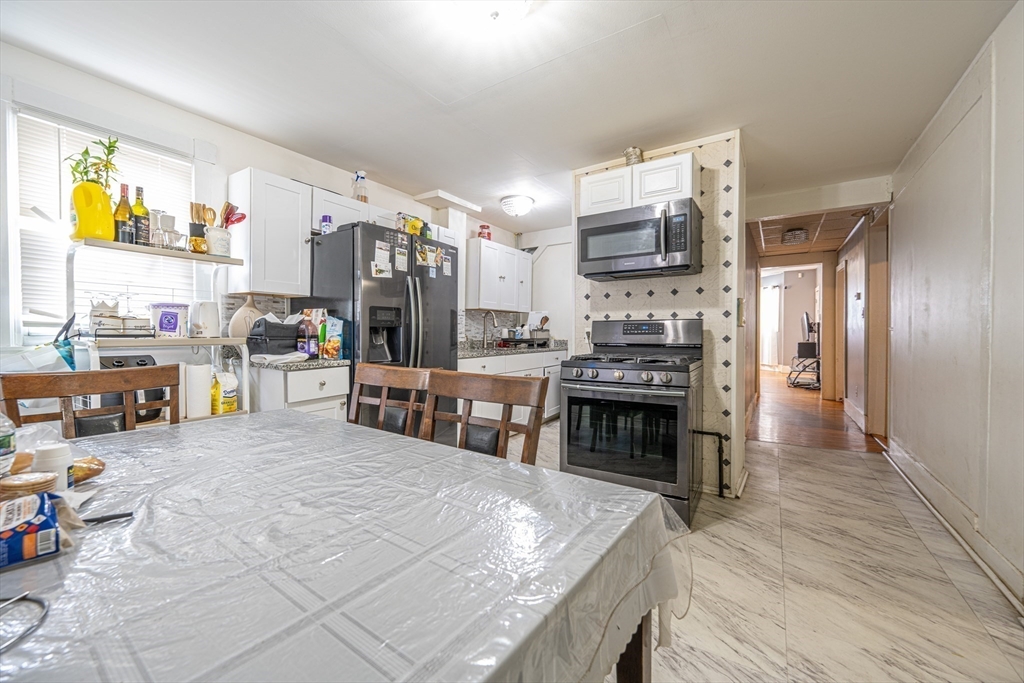 274 Boston Street Lynn, MA 01904 - Photo 19 of 41