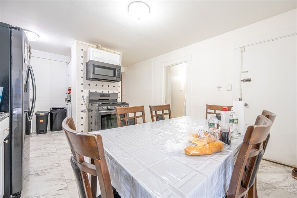 274 Boston Street Lynn, MA 01904 - Photo 21 of 41