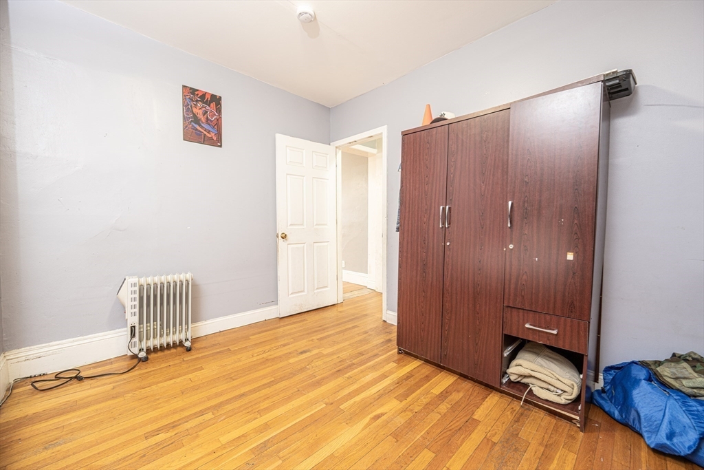 274 Boston Street Lynn, MA 01904 - Photo 25 of 41