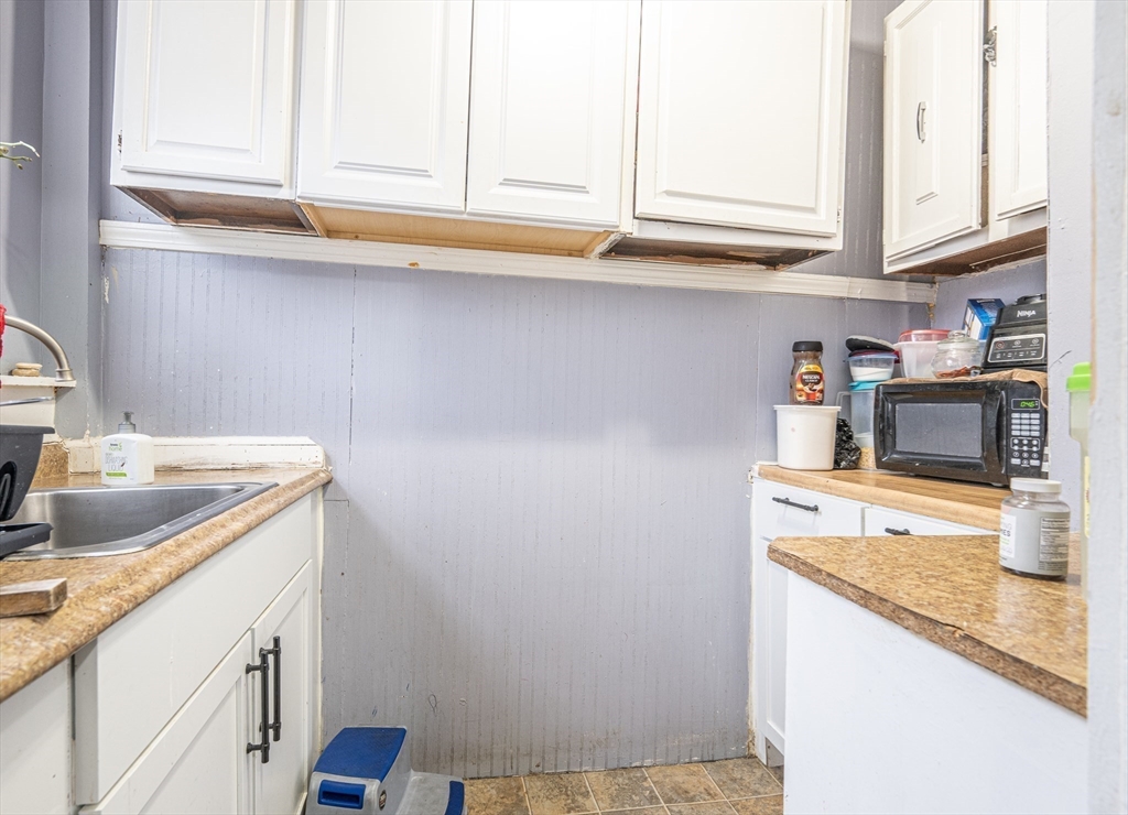 274 Boston Street Lynn, MA 01904 - Photo 26 of 41