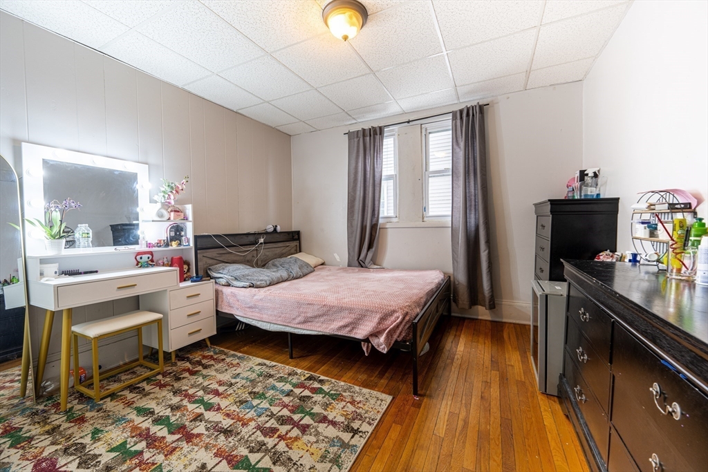 274 Boston Street Lynn, MA 01904 - Photo 10 of 41