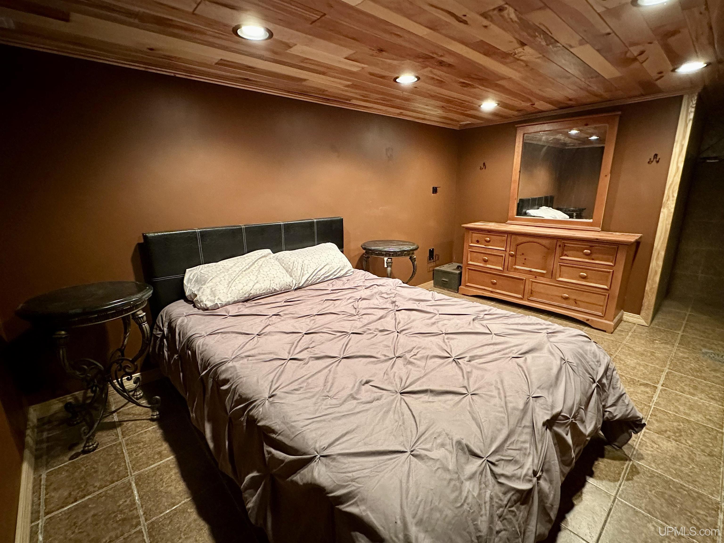 5281 Sunset Road Ironwood, MI 49938 - Photo 32 of 51