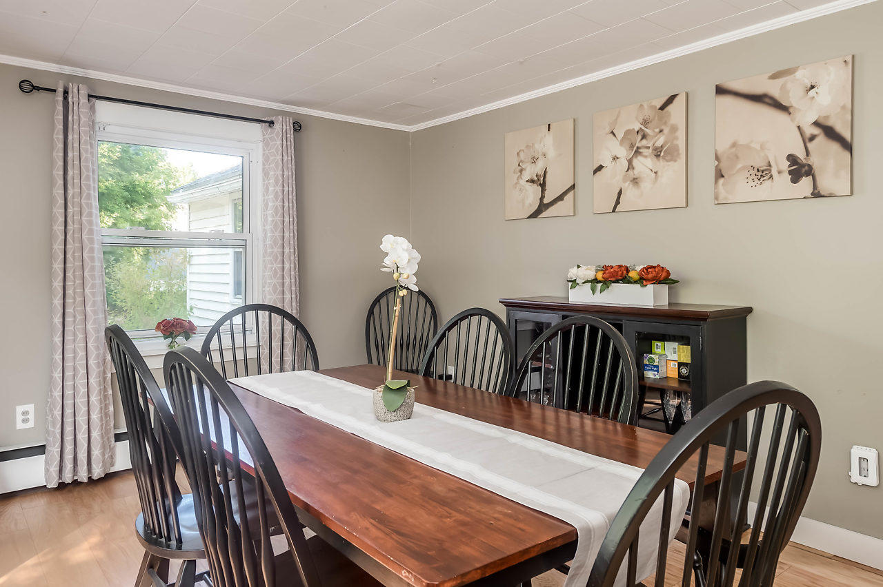 109 Emerys Bridge Road South Berwick, ME 03908 - Photo 9 of 33 009-109EmerysBridgeRoad-SouthBerwick-ME-
