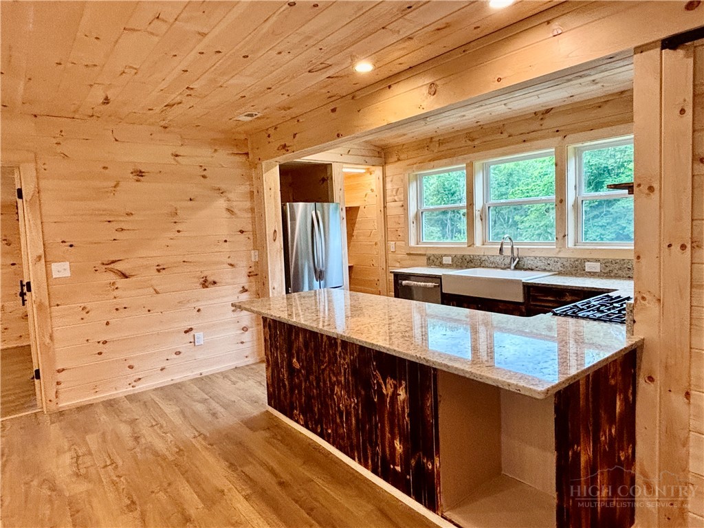 4943-4965 Hickory Nut Gap Road Banner Elk, NC 28604 - Photo 10 of 36