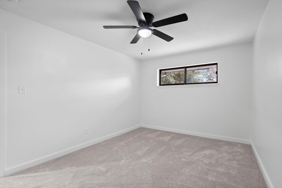 322 East Edgebrook Drive Houston, TX 77034 - Photo 31 of 38 an empty room