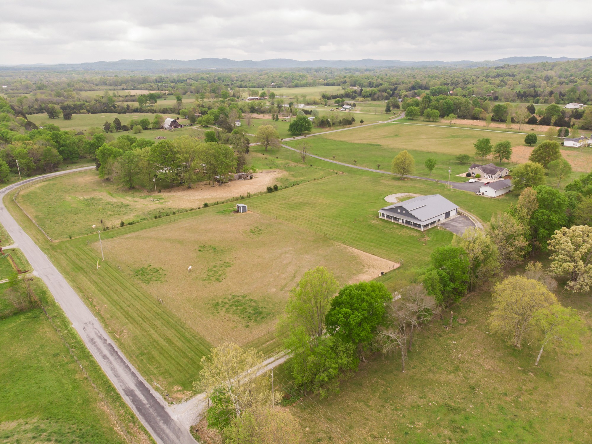 1255 Sam Simpson Road Lewisburg, TN 37091 - Photo 2 of 36 Gallery Image 2