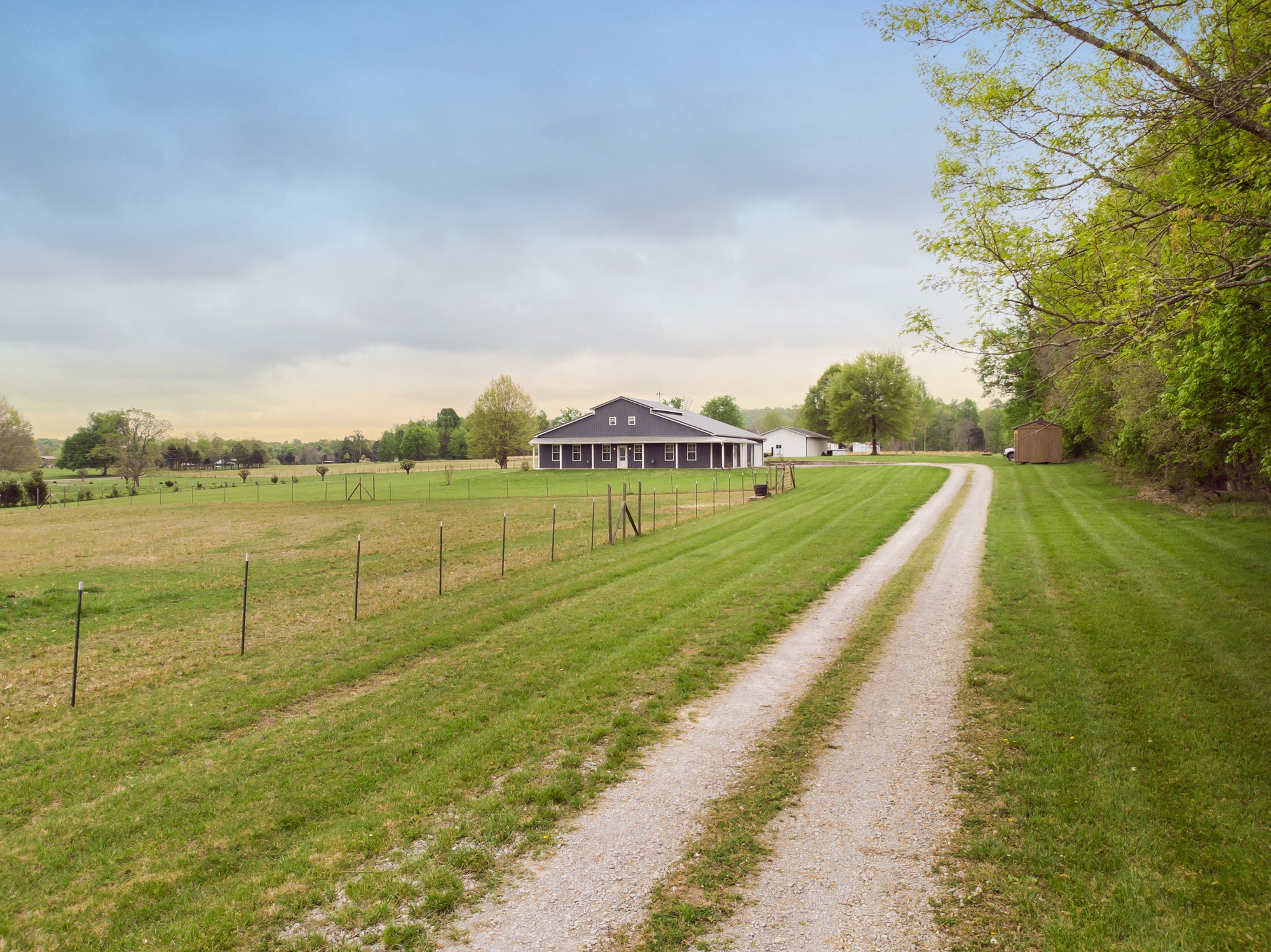 1255 Sam Simpson Road Lewisburg, TN 37091 - Photo 7 of 36 Gallery Image 7