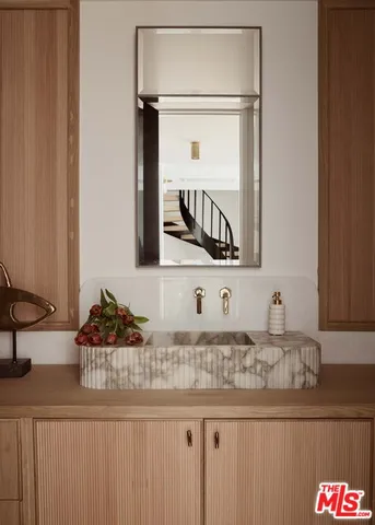 $2,999,000 | 211 South Spalding Drive, Unit 110N, Beverly Hills, CA 90212