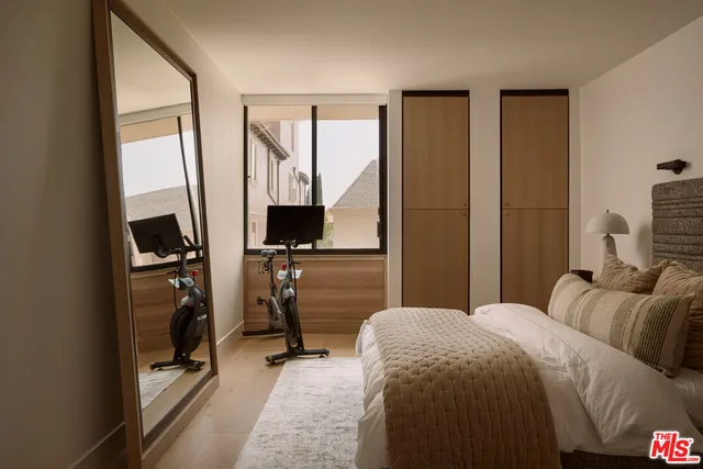 $2,999,000 | 211 South Spalding Drive, Unit 110N, Beverly Hills, CA 90212