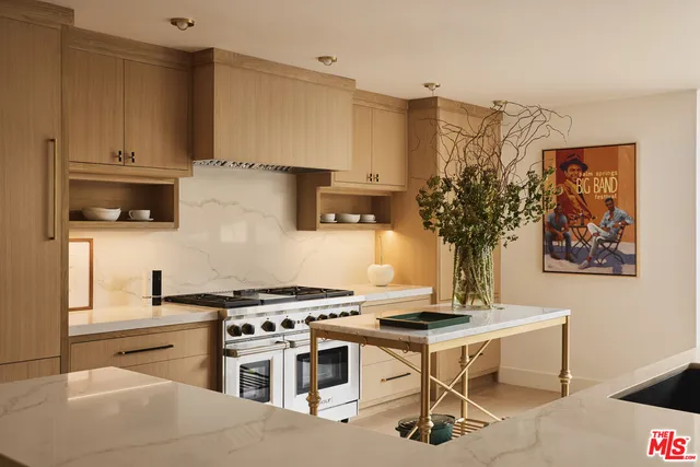 $2,999,000 | 211 South Spalding Drive, Unit 110N, Beverly Hills, CA 90212