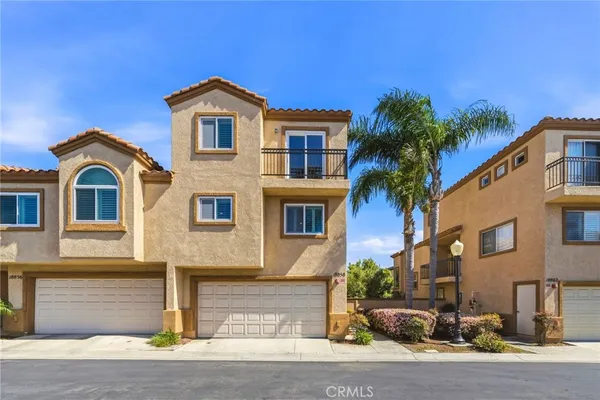 $1,025,000 | 18858 Milos Circle, Huntington Beach, CA 92648