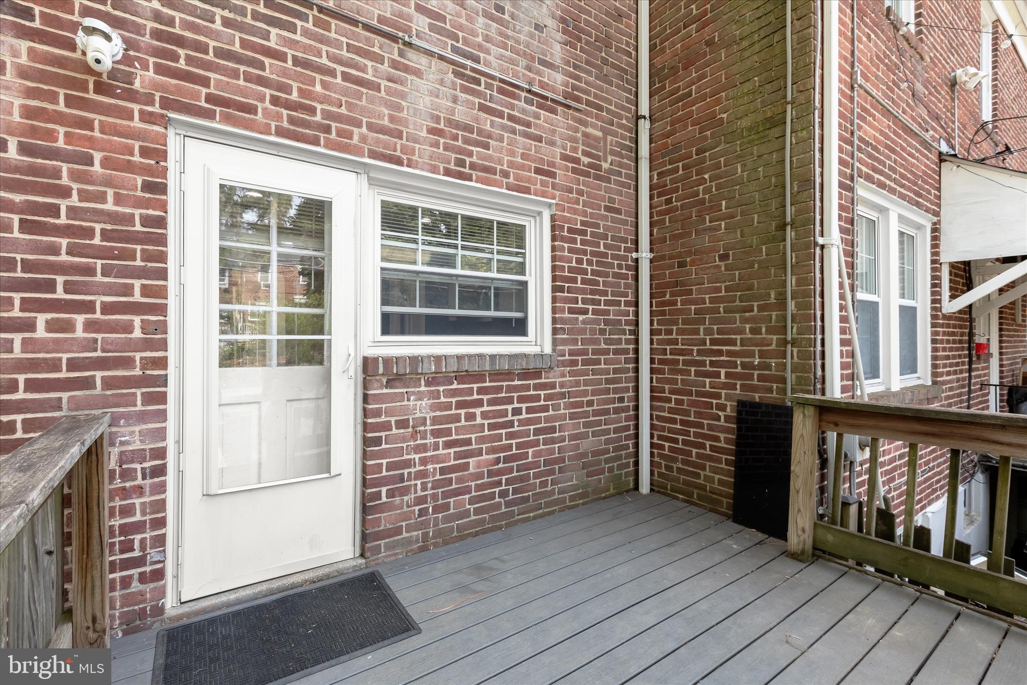 1823 Deveron Road Towson, MD 21286 - Photo 16 of 43 Deck off Kitchen