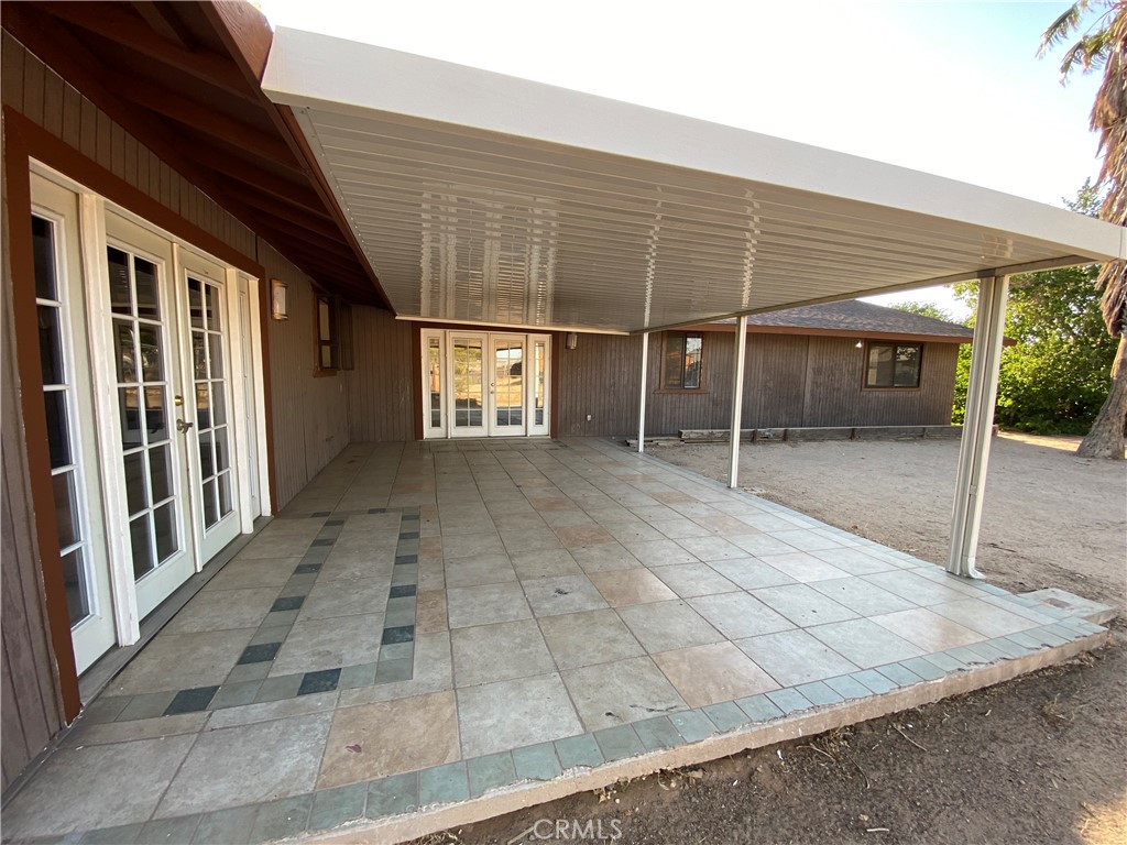 18746 Rock Springs Road Hesperia, CA 92345 - Photo 18 of 21 a view of a porch