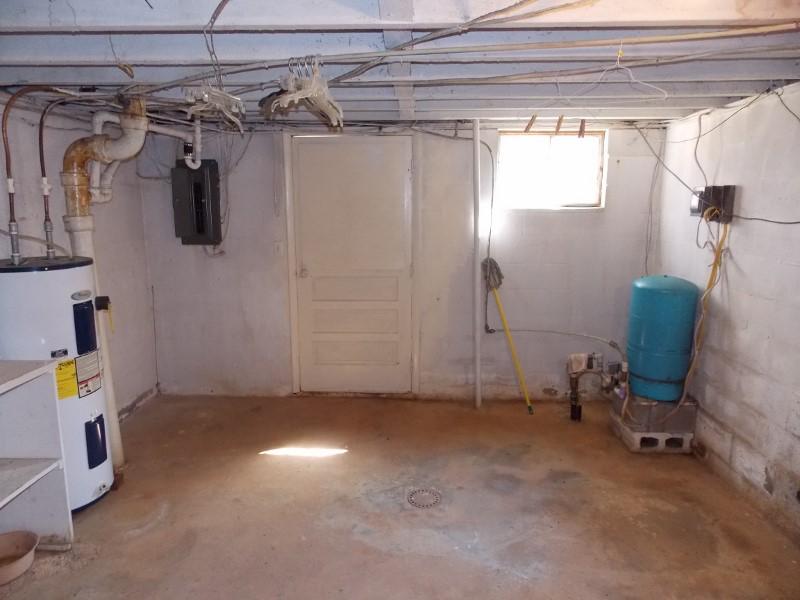 156 Rose Wood Road Woolwine, VA 24185 - Photo 21 of 29 a view of a room with gym equipment