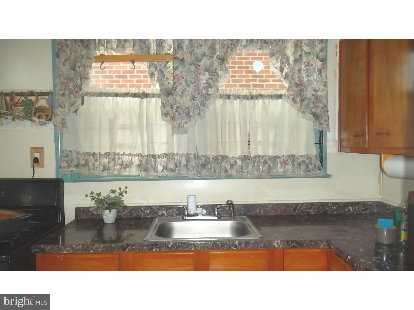 6323 Martins Mill Road Philadelphia, PA 19111 - Photo 6 of 22 Kitchen