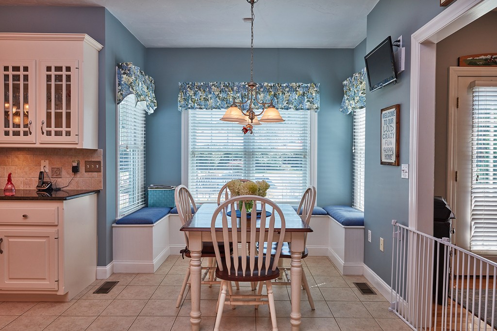 100 Riverside Drive Wrentham, MA 02093 - Photo 4 of 21 Gallery Image 4