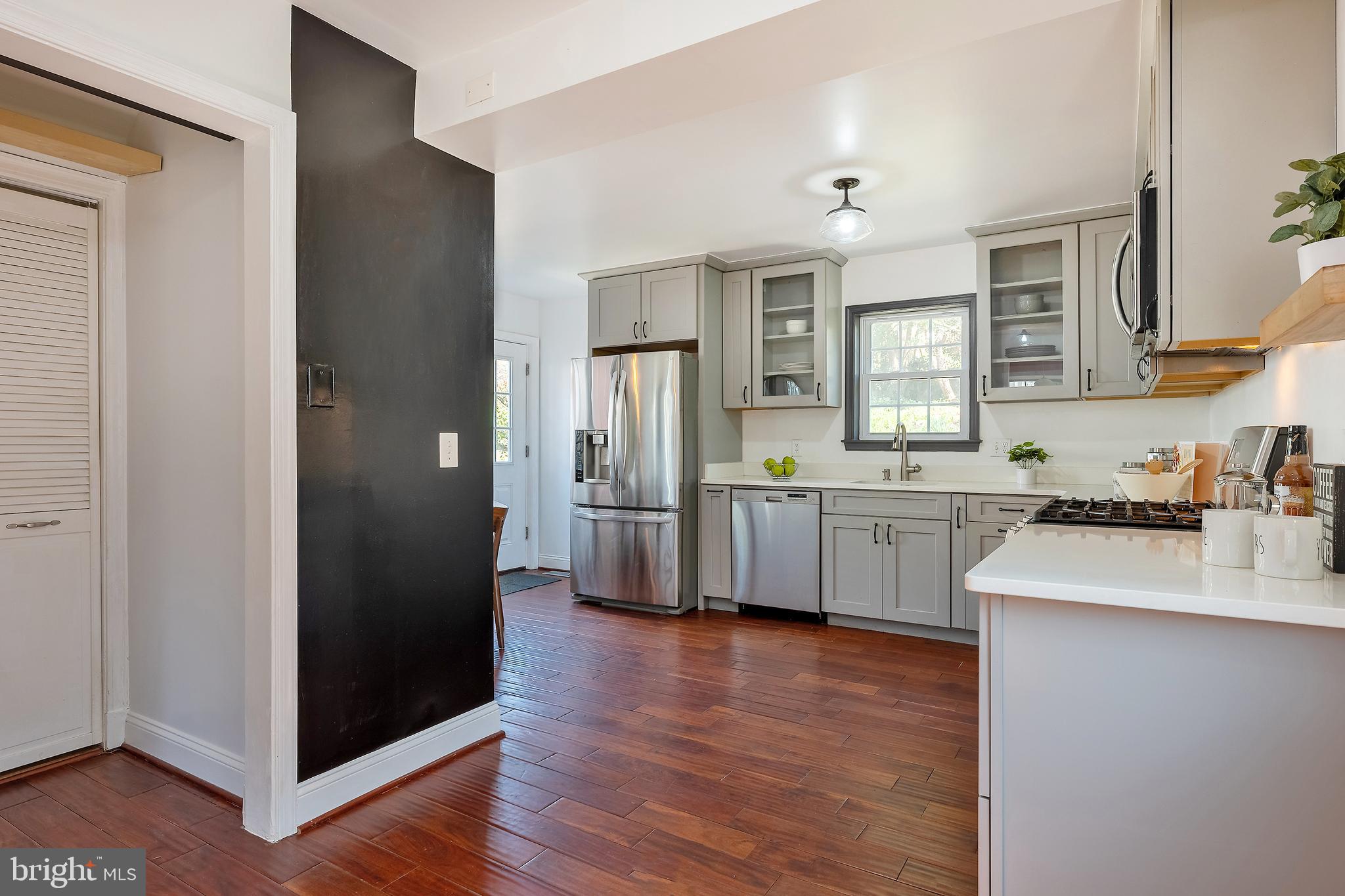 9215 Long Branch Parkway Silver Spring, MD 20901 - Photo 32 of 62