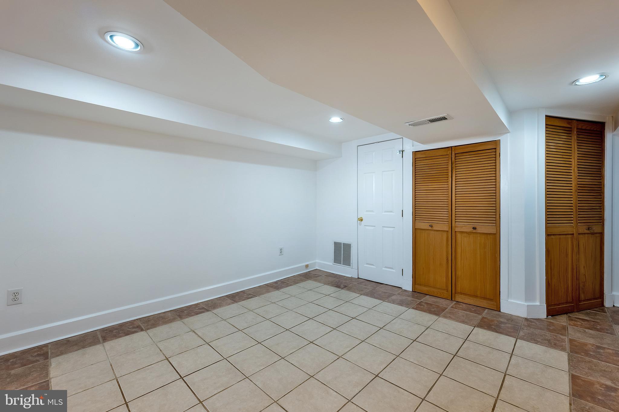 9215 Long Branch Parkway Silver Spring, MD 20901 - Photo 52 of 62