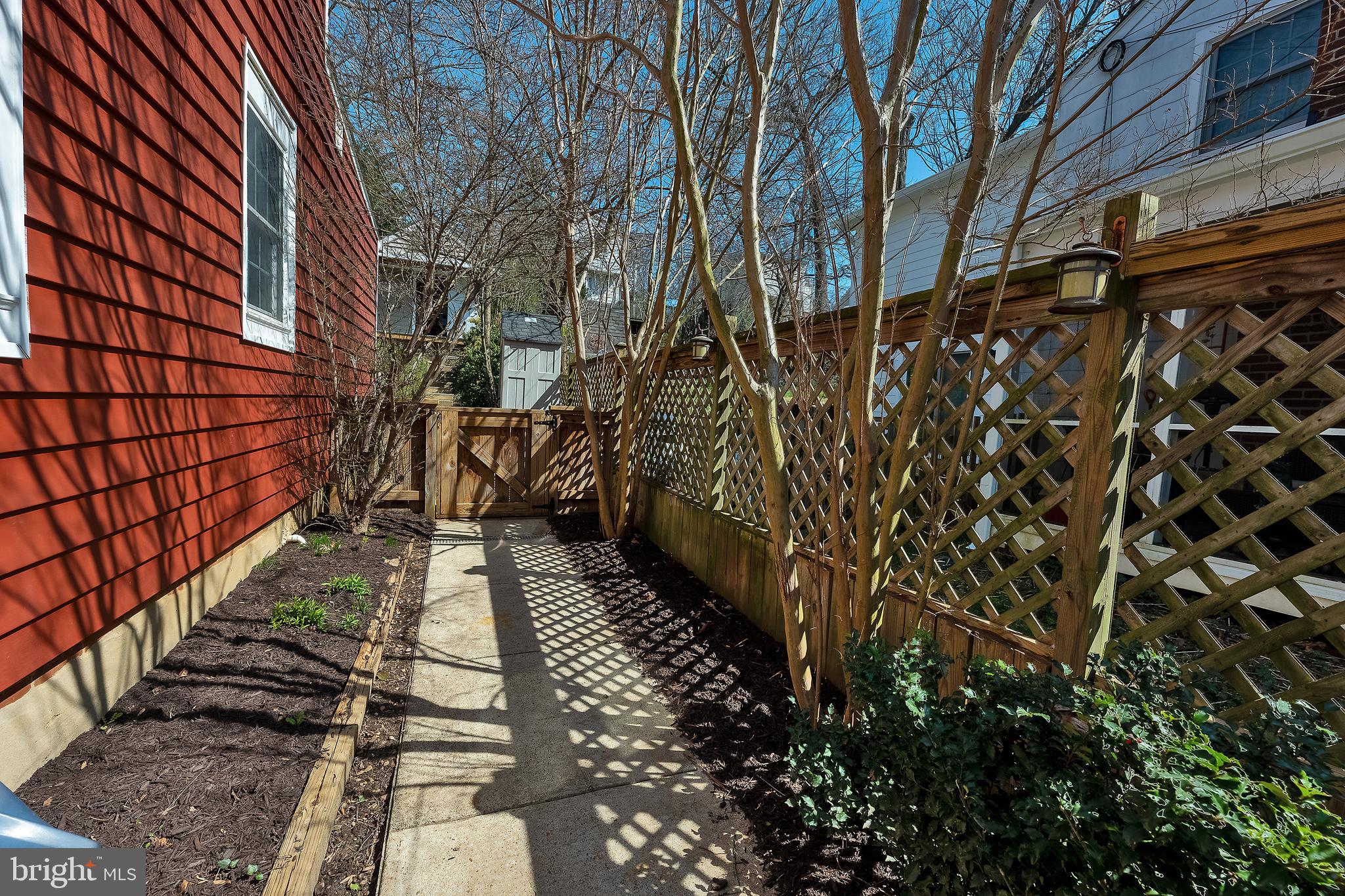 9215 Long Branch Parkway Silver Spring, MD 20901 - Photo 8 of 62