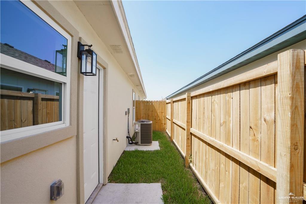 5900 Puffin Avenue, Unit 2 Mission, TX 78573 - Photo 18 of 32 a view of a balcony
