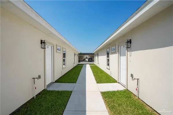 $1,200 | 5900 Puffin Avenue, Unit 2, Mission, TX 78573