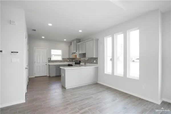 $1,200 | 5900 Puffin Avenue, Unit 2, Mission, TX 78573