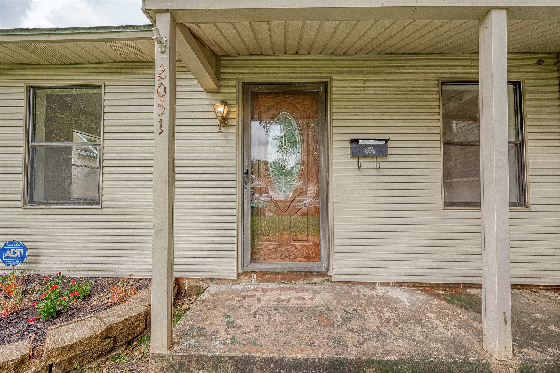 2051 Santa Rosa Street Houston, TX 77023 - Photo 26 of 33