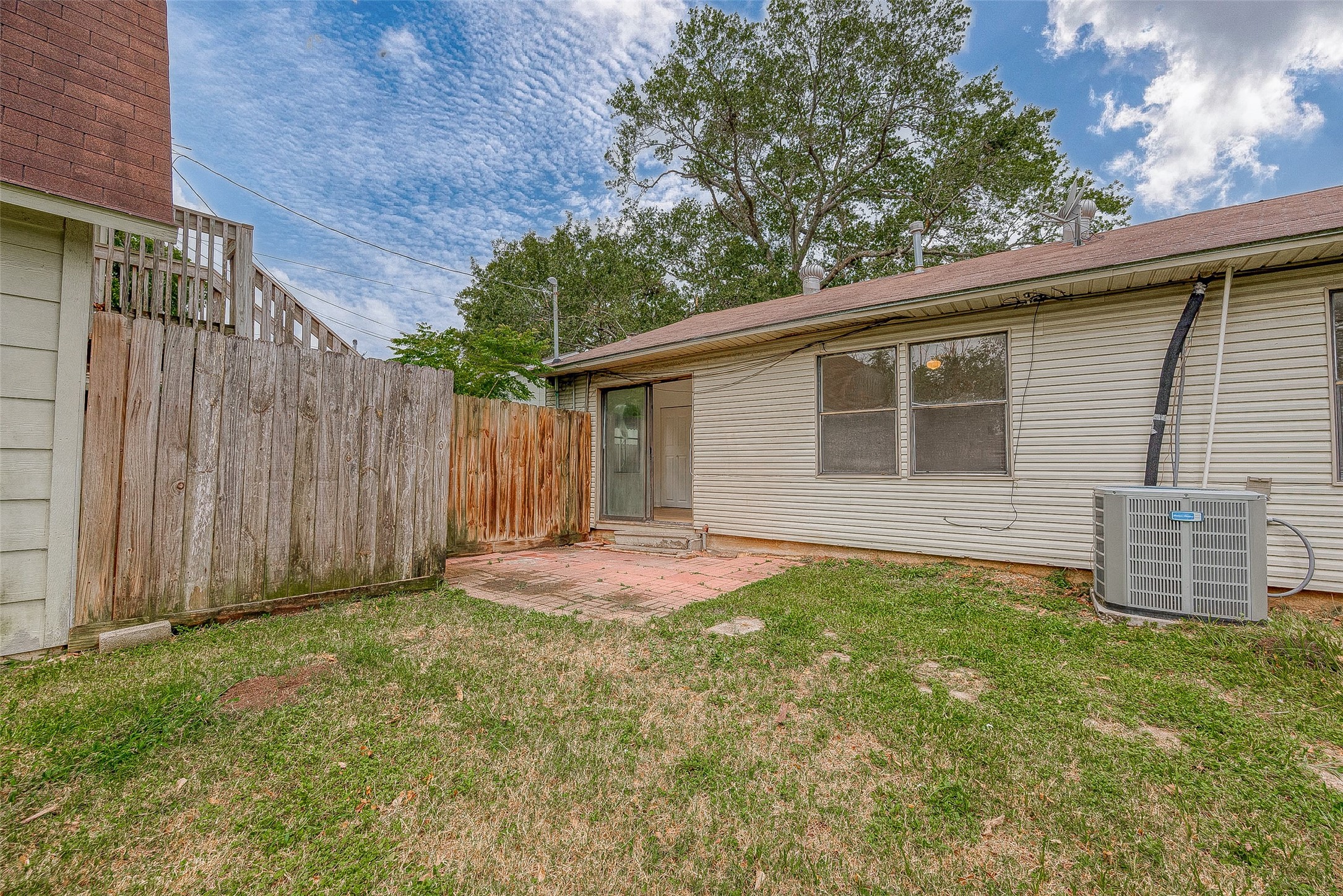 2051 Santa Rosa Street Houston, TX 77023 - Photo 33 of 33