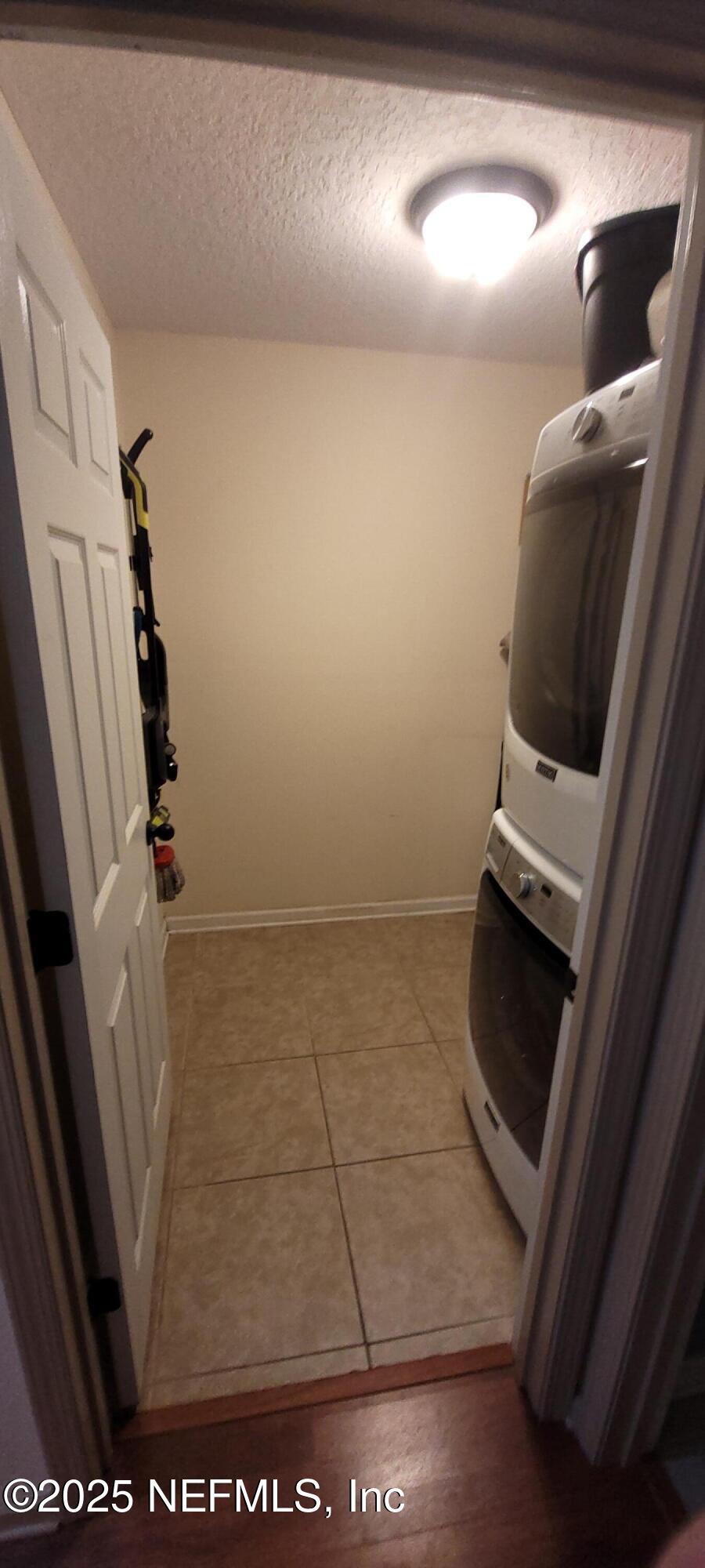 2753 Clara Road Jacksonville, FL 32216 - Photo 15 of 51 20241202_161609
