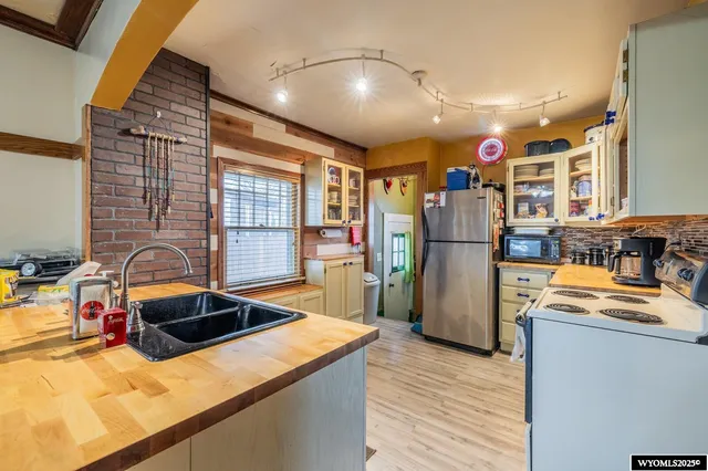 $269,900 | 833 West 13th Street, Casper, WY 82601