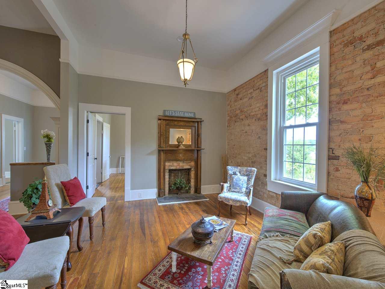 312 South Main Street Simpsonville, SC 29681 - Photo 12 of 36