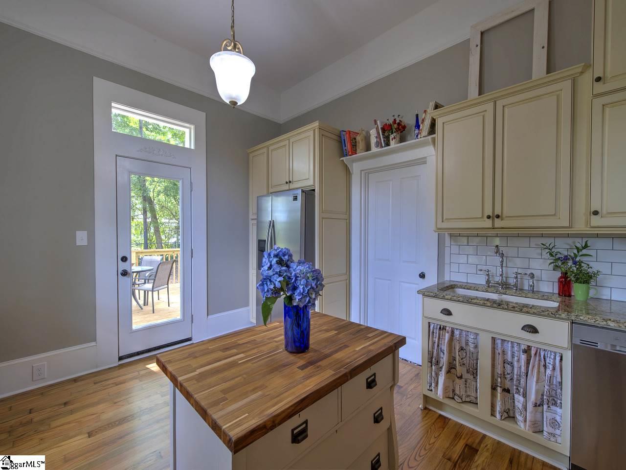 312 South Main Street Simpsonville, SC 29681 - Photo 23 of 36