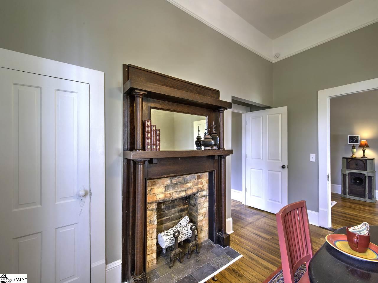 312 South Main Street Simpsonville, SC 29681 - Photo 7 of 36