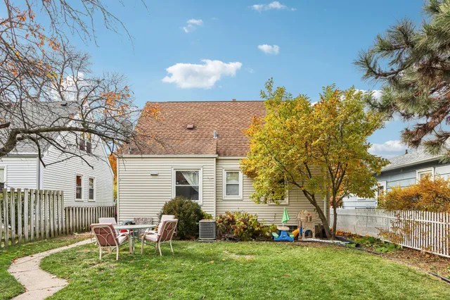 $239,900 | 3218 North 89th Street, Milwaukee, WI 53222