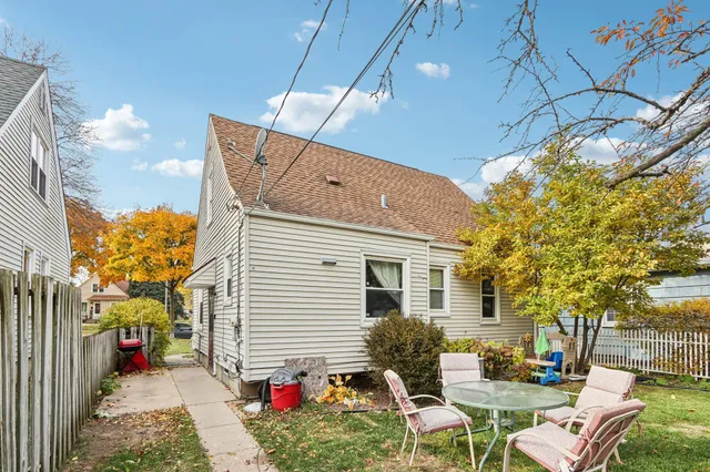 $239,900 | 3218 North 89th Street, Milwaukee, WI 53222