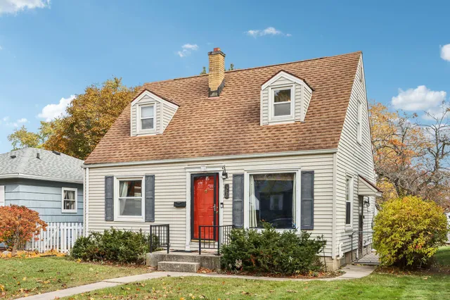 $239,900 | 3218 North 89th Street, Milwaukee, WI 53222