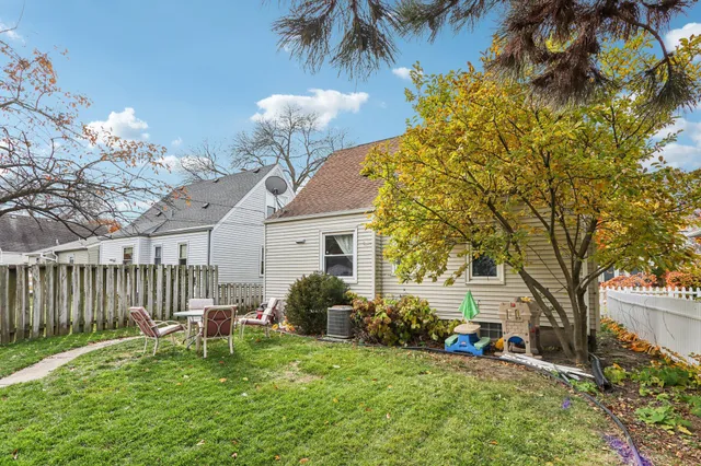 $239,900 | 3218 North 89th Street, Milwaukee, WI 53222