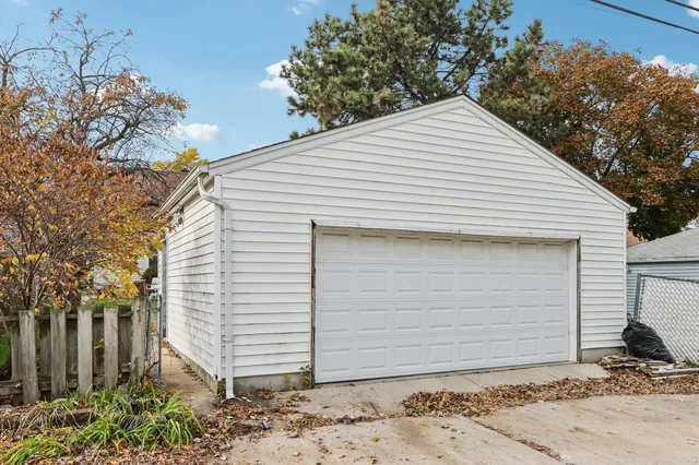 $239,900 | 3218 North 89th Street, Milwaukee, WI 53222