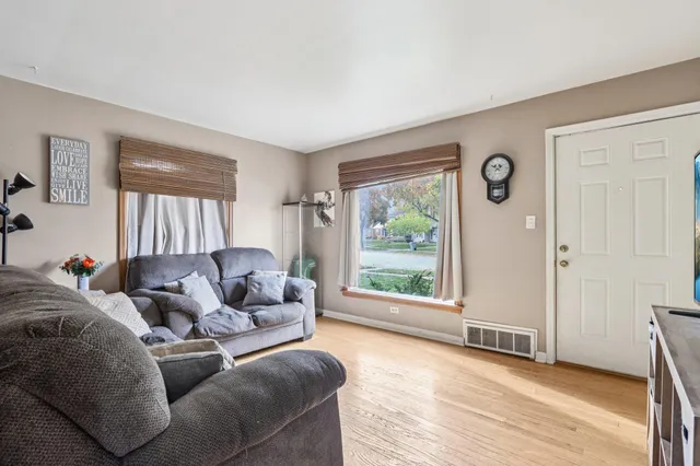 $239,900 | 3218 North 89th Street, Milwaukee, WI 53222