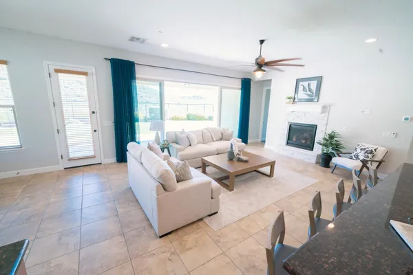 $2,900 | 30401 North 115th Drive, Peoria, AZ 85383