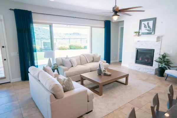 $2,900 | 30401 North 115th Drive, Peoria, AZ 85383